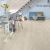 Parchet laminat Quick Step Majestic 9,5 mm 3554 Stejar Valley bej deschis