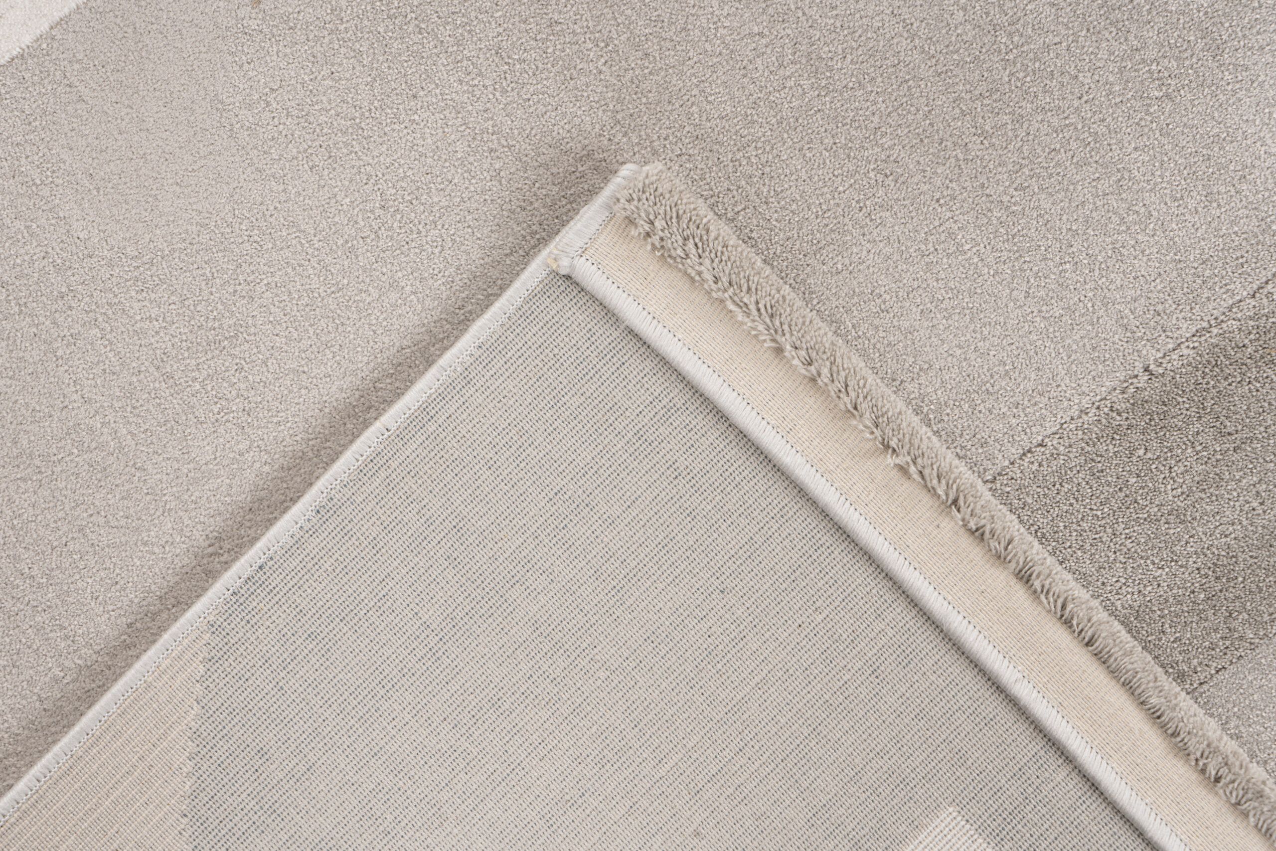 Covor Bergamo 701 Argintiu