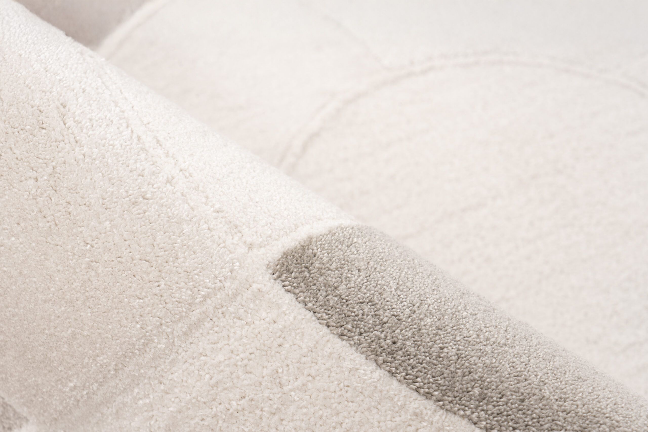 Covor Bergamo 703 Argintiu