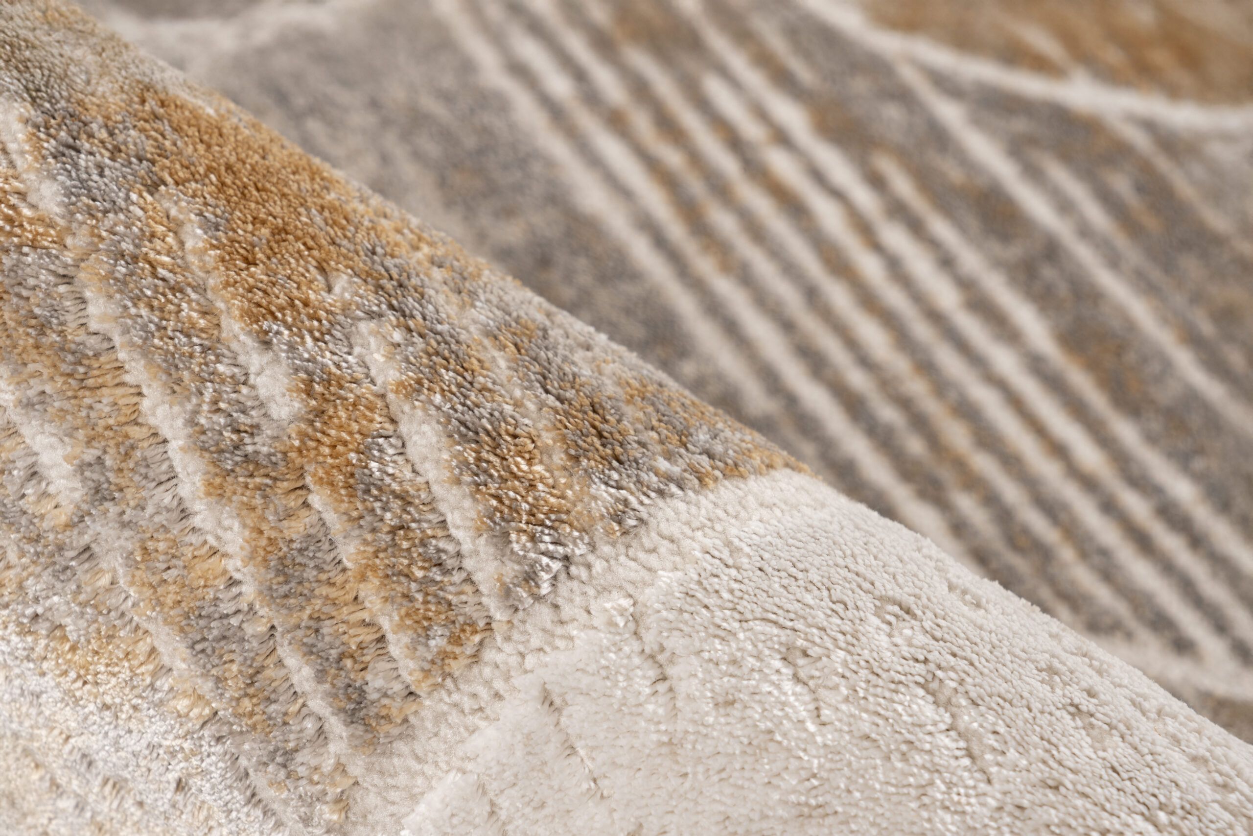 Covor Modena 602 Auriu